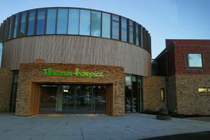 entrance to the new Thames Hospice